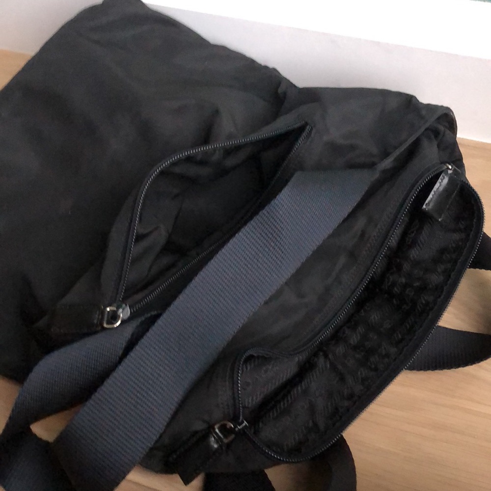 SOLD Authentic nylon Prada shoulder bag - Picture 7 of 10